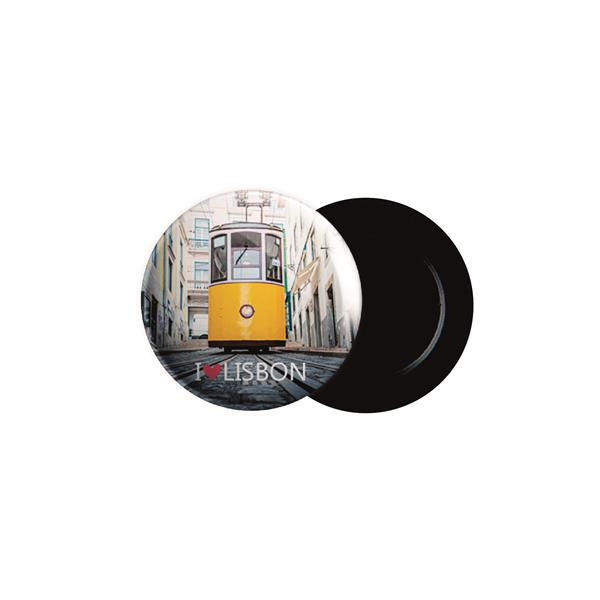 Badge magnet 38